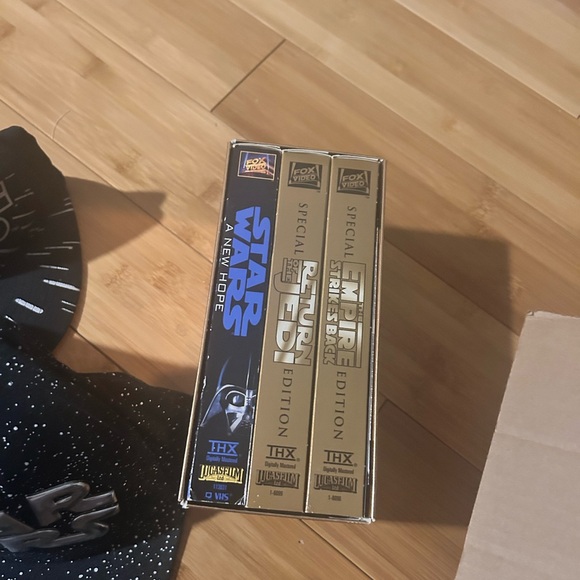 Large Star Wars bundle - Picture 3 of 4